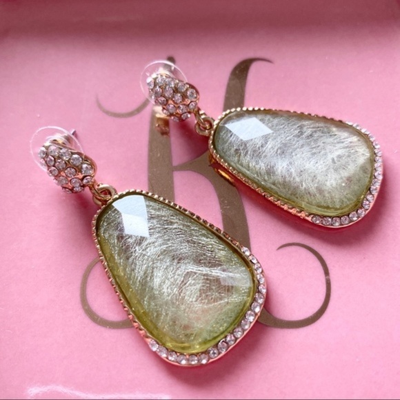 New Light Green Rhinestones Earrings​ - Picture 2 of 2